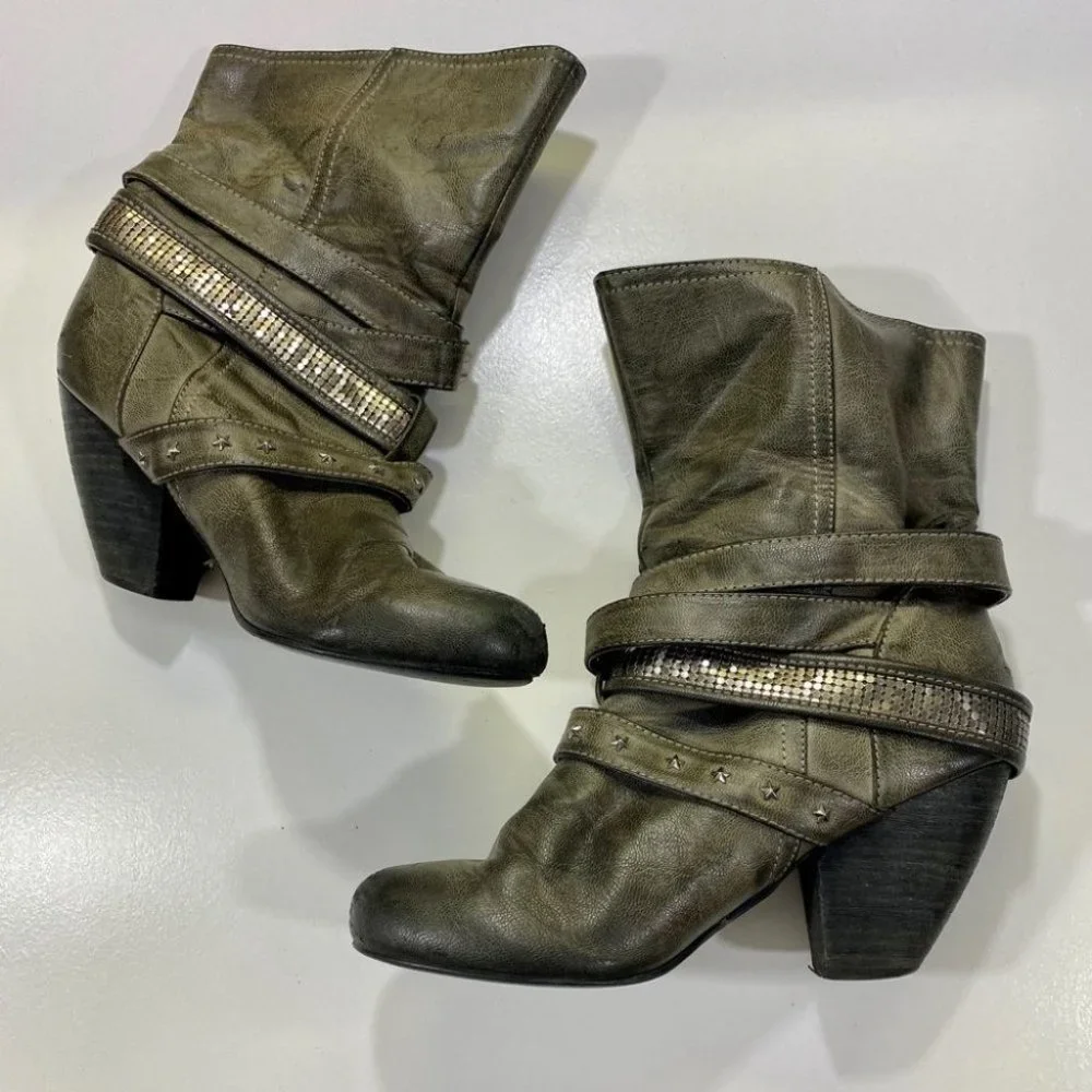 Not Rated Ankle Booties - Picture 2 of 7